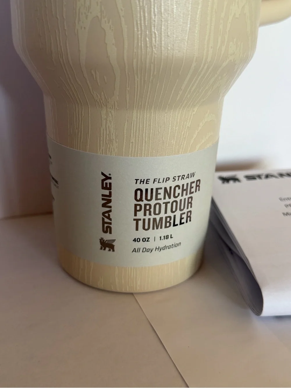 LIMITED Stanley Quencher ProTour Flip Straw Tumbler 40oz, BIRCH WOODGRAIN - Picture 2 of 9